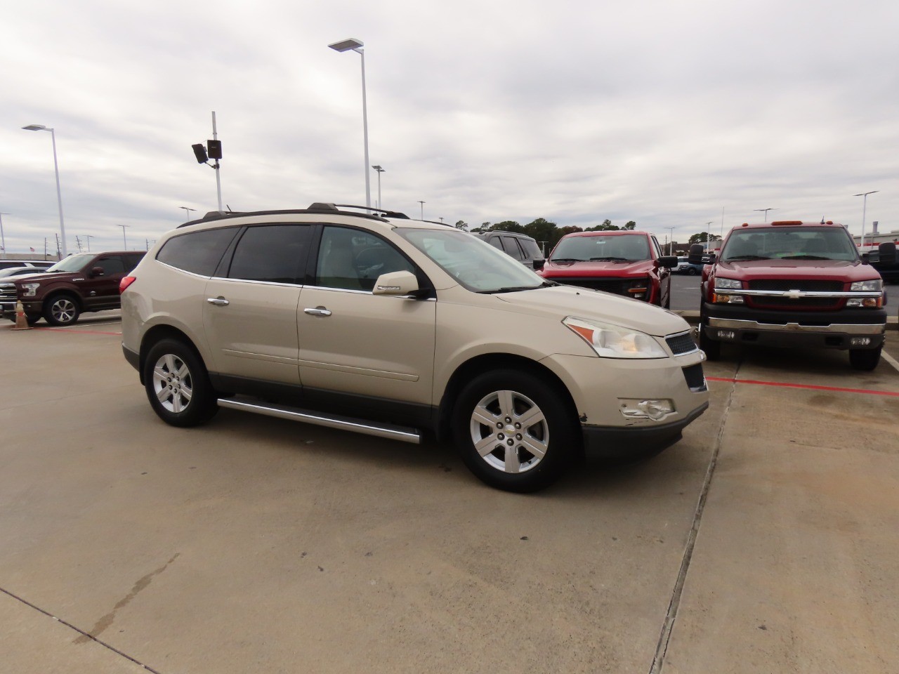 used 2011 Chevrolet Traverse car, priced at $7,999