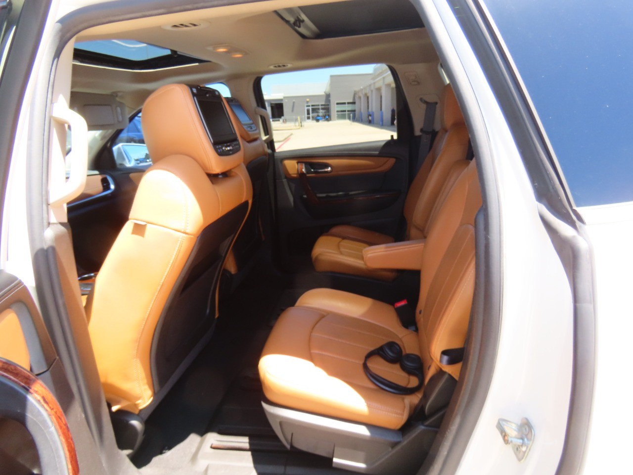 used 2014 Chevrolet Traverse car, priced at $7,999