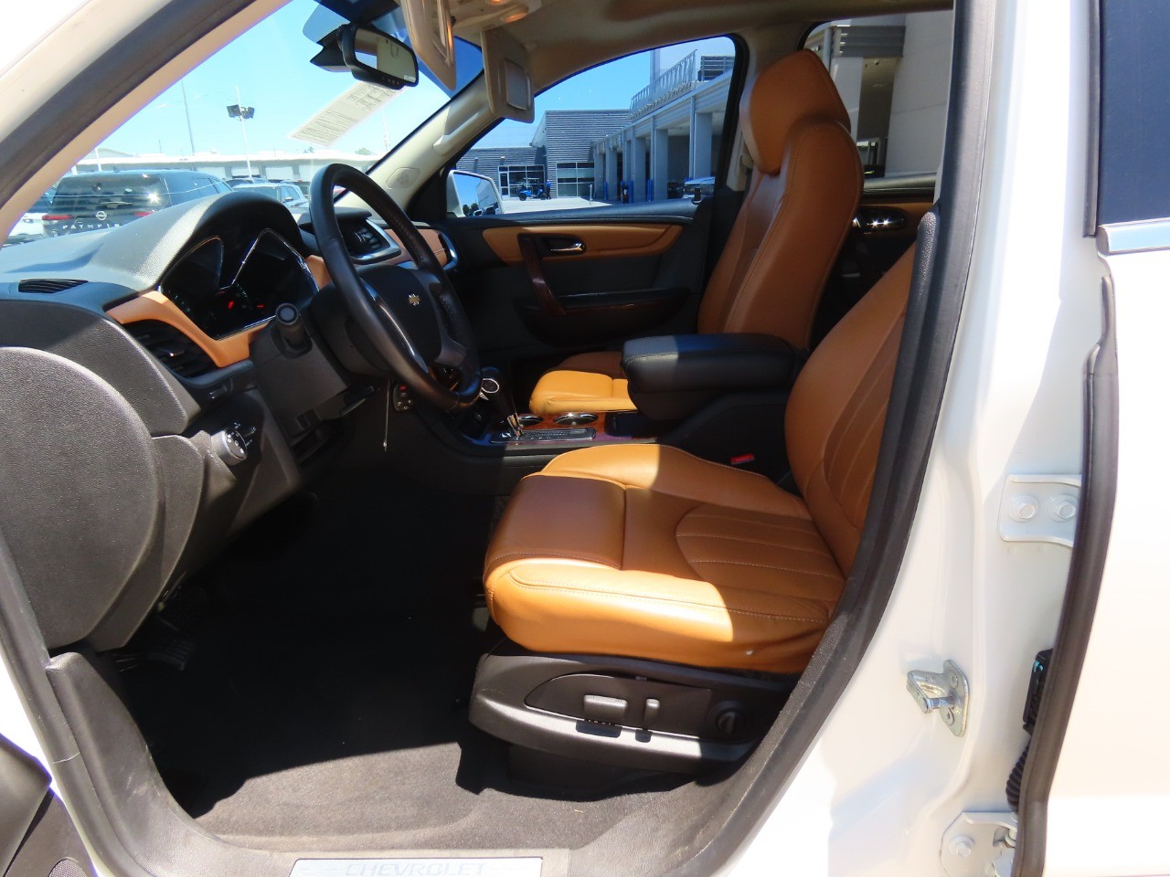 used 2014 Chevrolet Traverse car, priced at $7,999