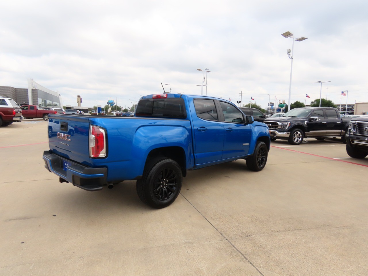 used 2022 GMC Canyon car, priced at $26,999