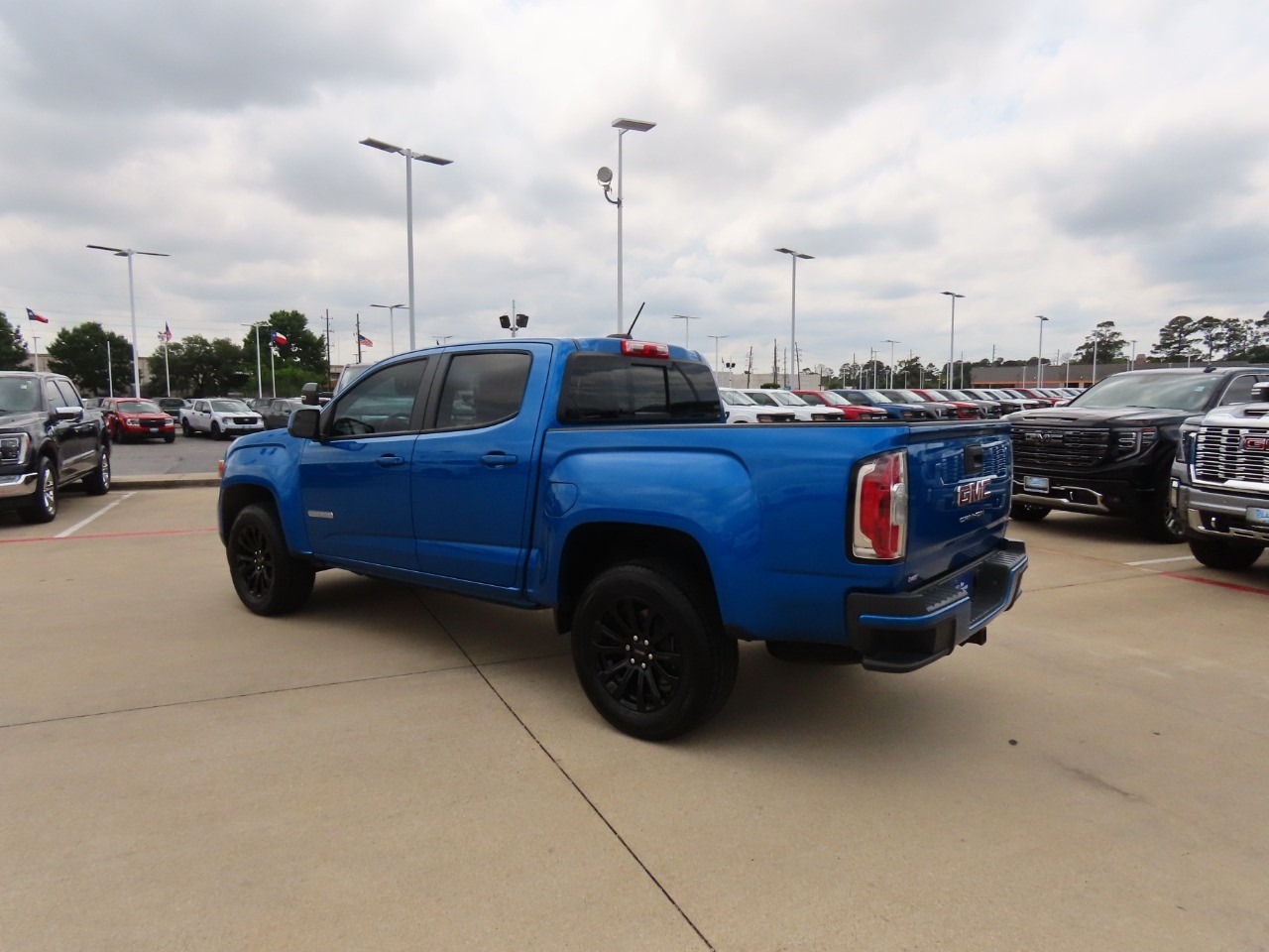 used 2022 GMC Canyon car, priced at $26,999