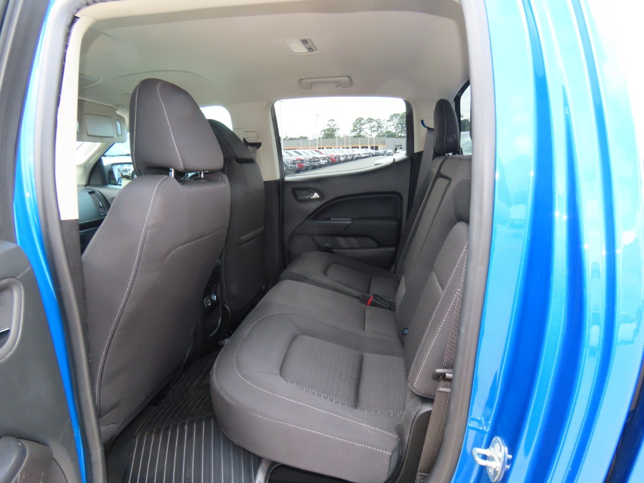 used 2022 GMC Canyon car, priced at $26,999