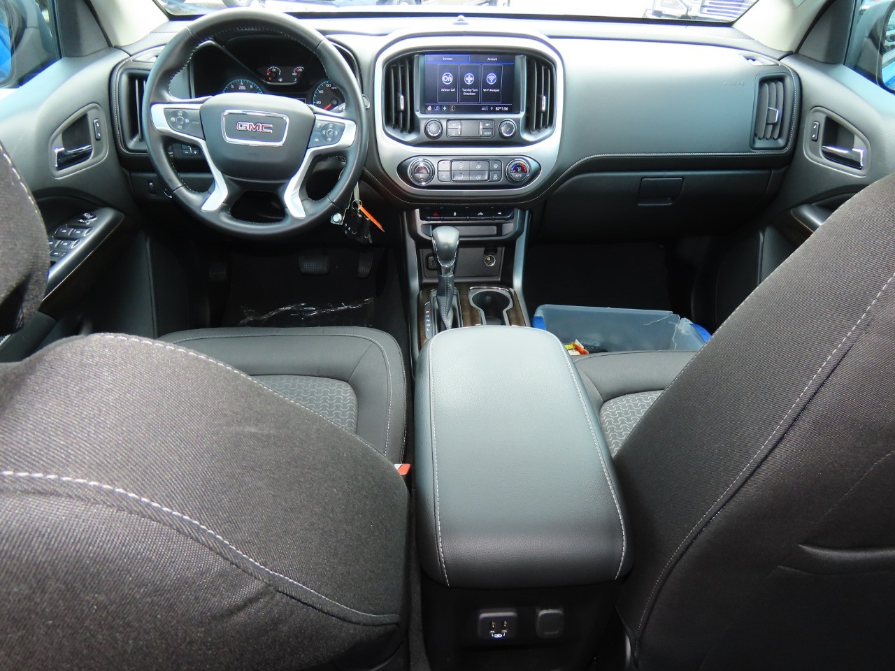 used 2022 GMC Canyon car, priced at $26,999