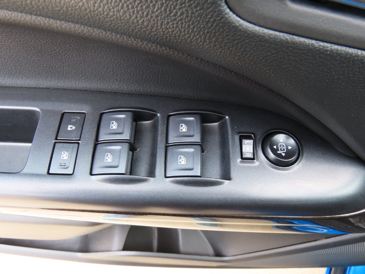 used 2022 GMC Canyon car, priced at $26,999