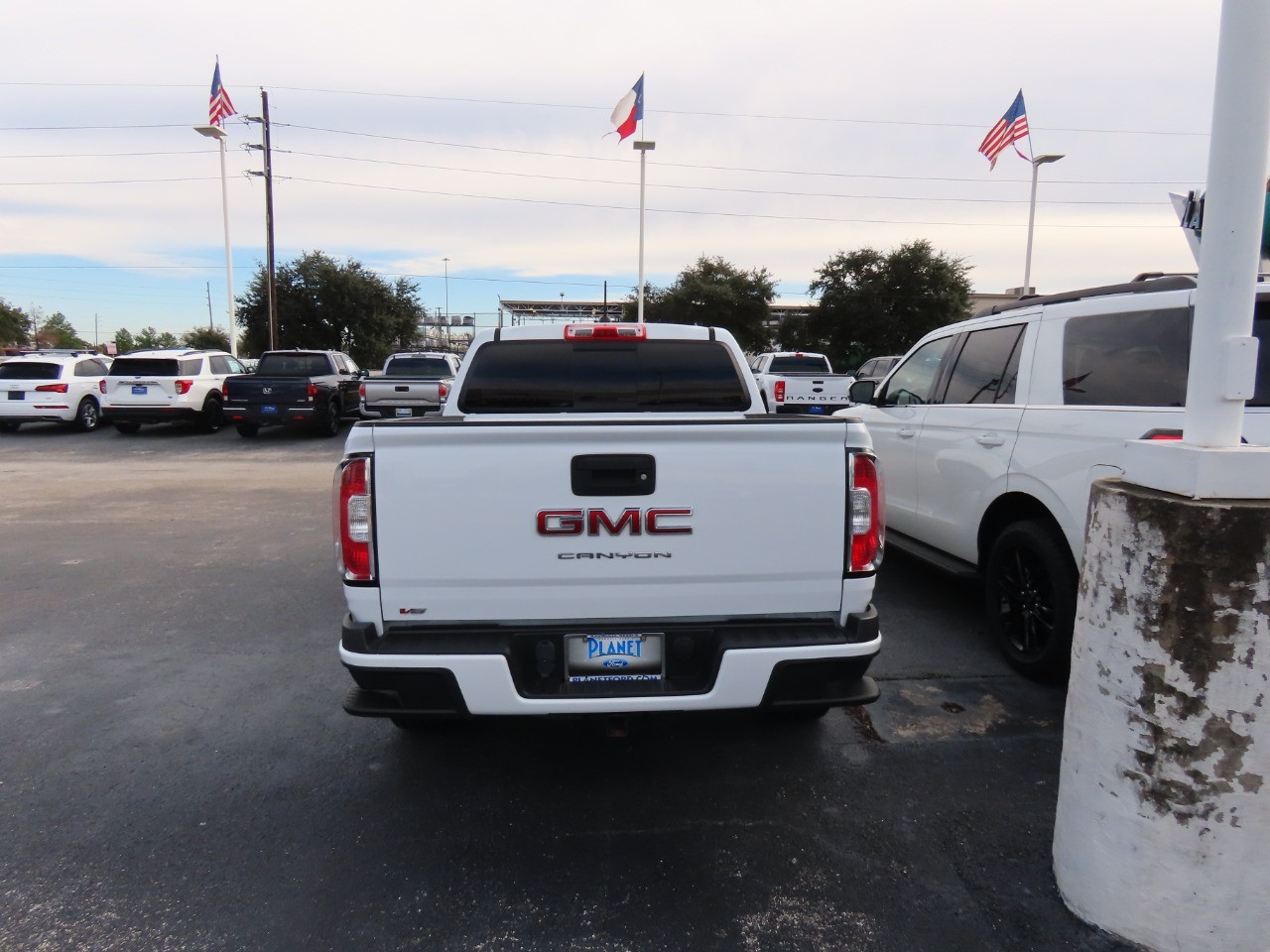 used 2021 GMC Canyon car, priced at $26,999