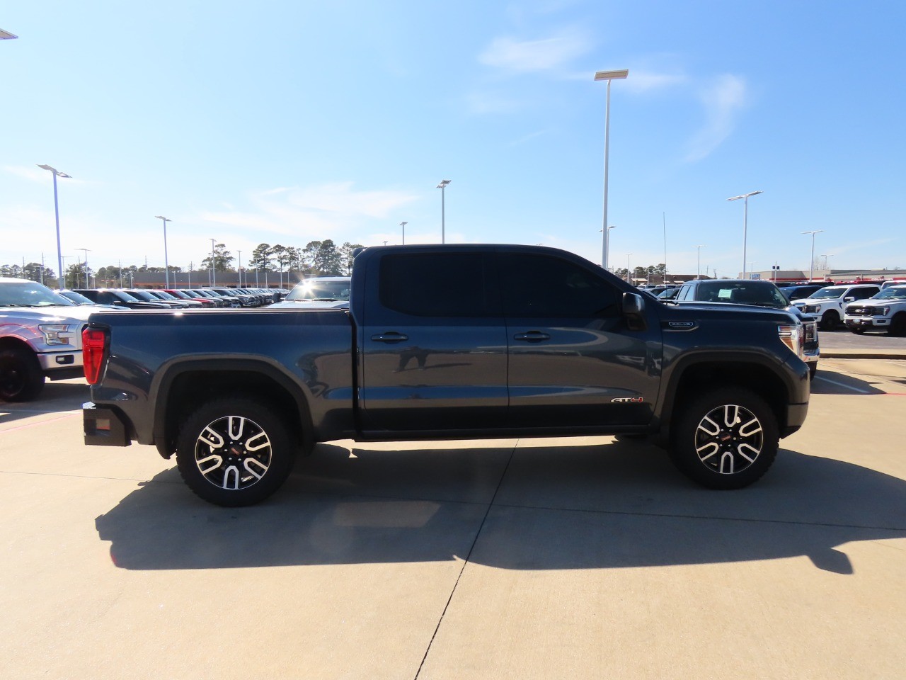 used 2021 GMC Sierra 1500 car, priced at $40,999