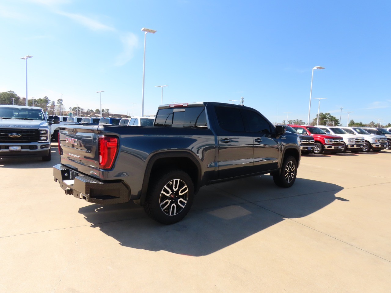 used 2021 GMC Sierra 1500 car, priced at $40,999