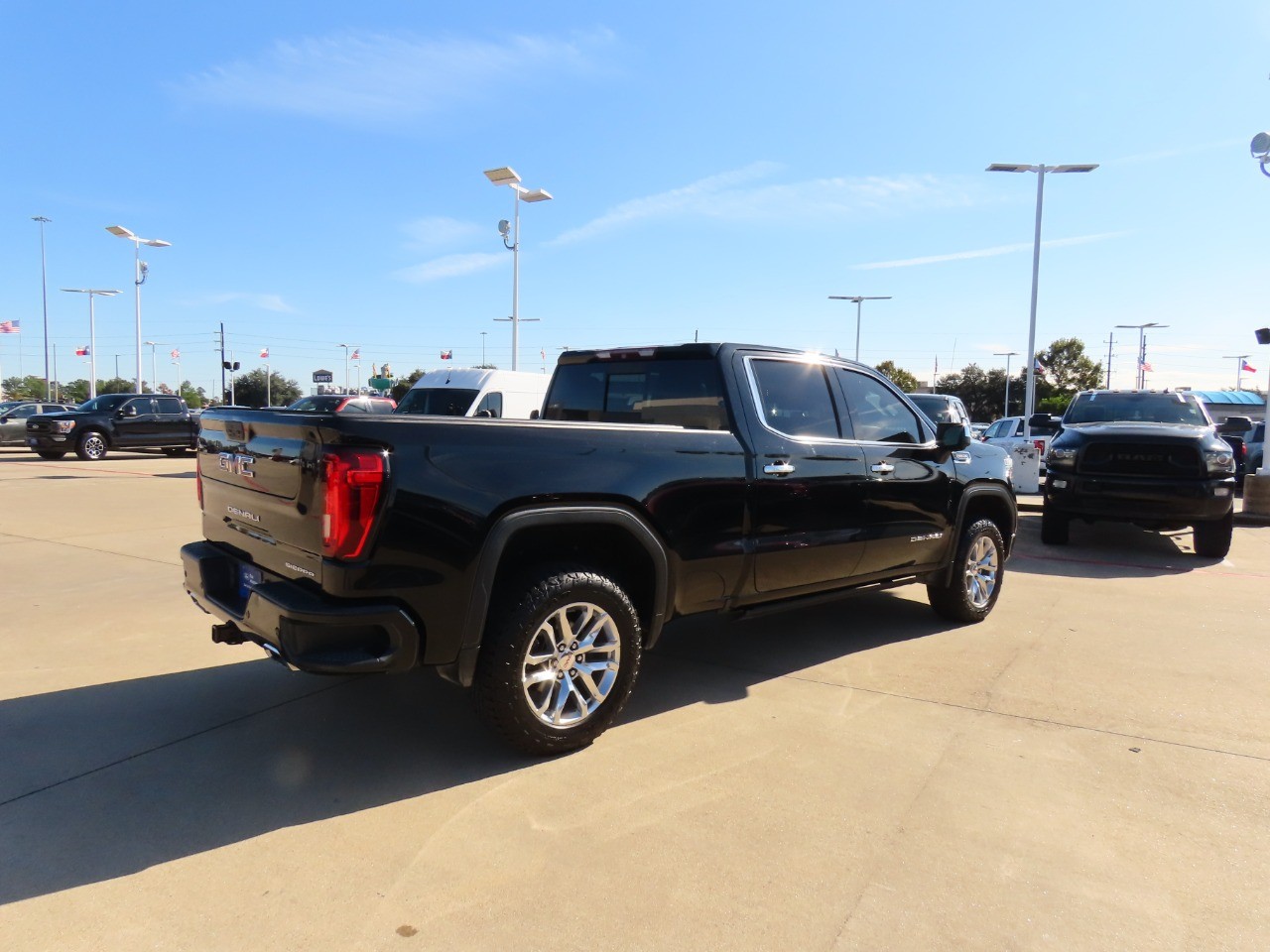 used 2019 GMC Sierra 1500 car, priced at $32,999