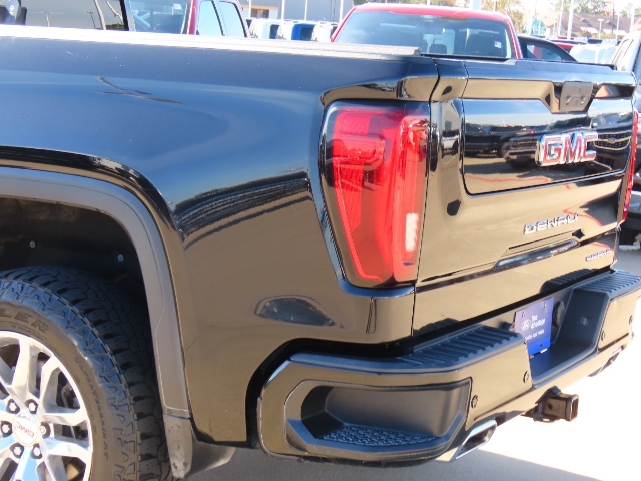 used 2019 GMC Sierra 1500 car, priced at $32,999