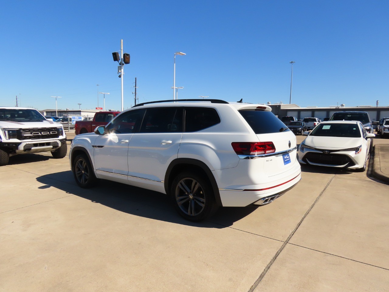 used 2021 Volkswagen Atlas car, priced at $27,999