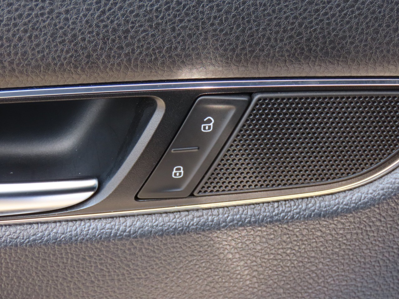 used 2017 Volkswagen Passat car, priced at $11,999