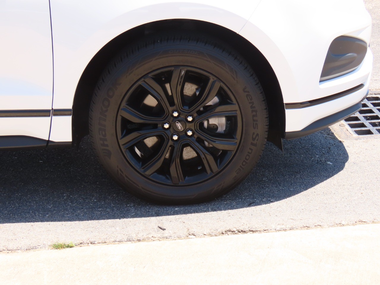 used 2024 Ford Edge car, priced at $28,999