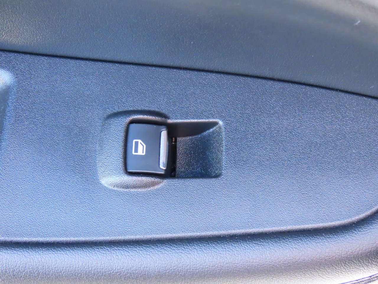 used 2024 Ford Edge car, priced at $28,999