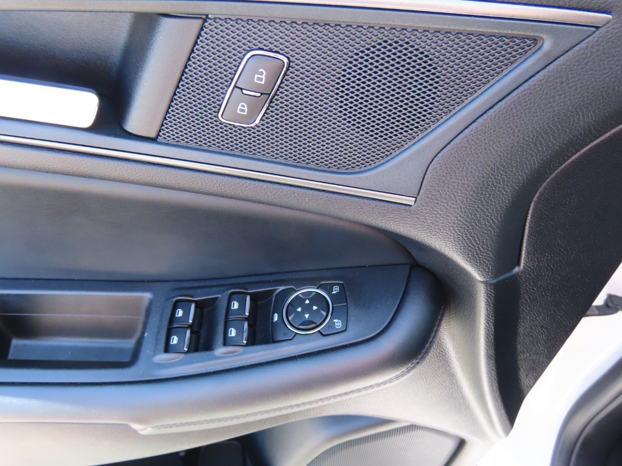 used 2024 Ford Edge car, priced at $28,999