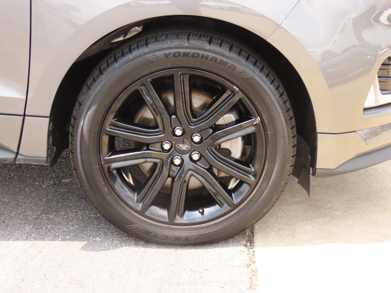 used 2022 Ford Edge car, priced at $26,999
