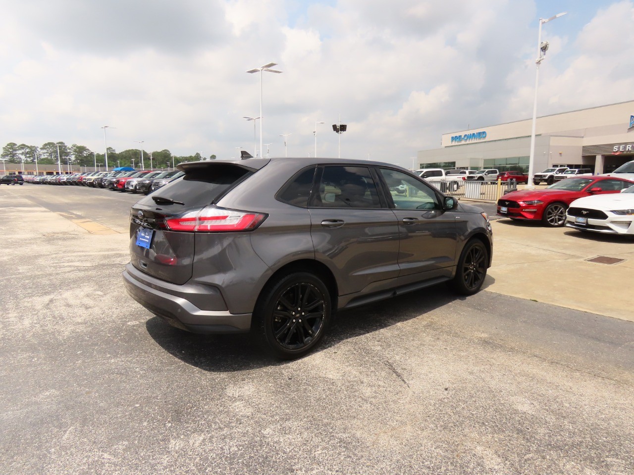 used 2022 Ford Edge car, priced at $26,999