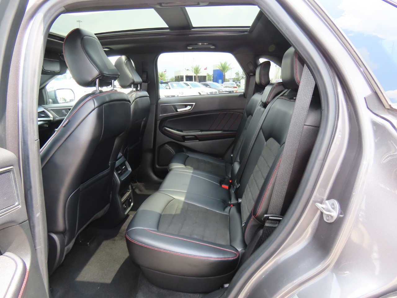 used 2022 Ford Edge car, priced at $26,999