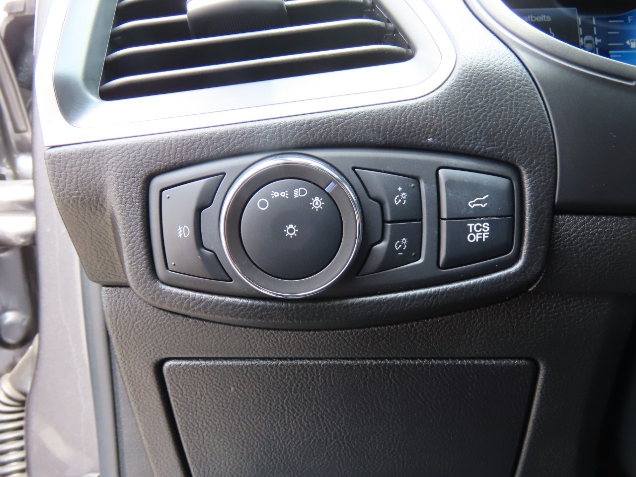 used 2022 Ford Edge car, priced at $26,999
