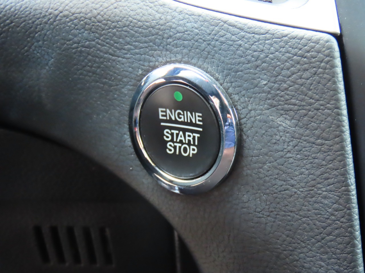 used 2022 Ford Edge car, priced at $26,999