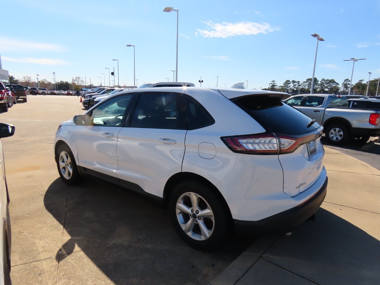 used 2015 Ford Edge car, priced at $9,999