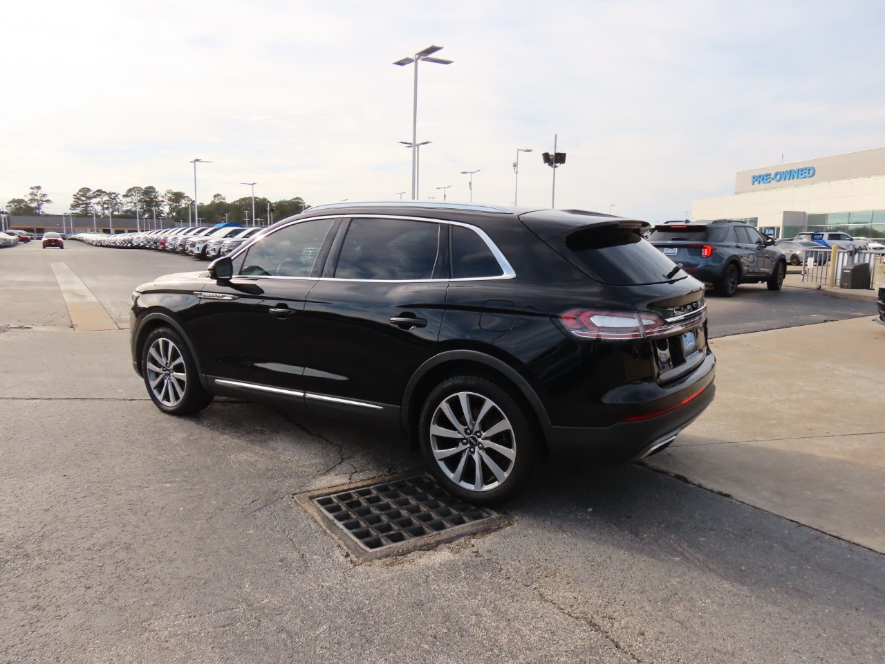 used 2019 Lincoln Nautilus car, priced at $15,999