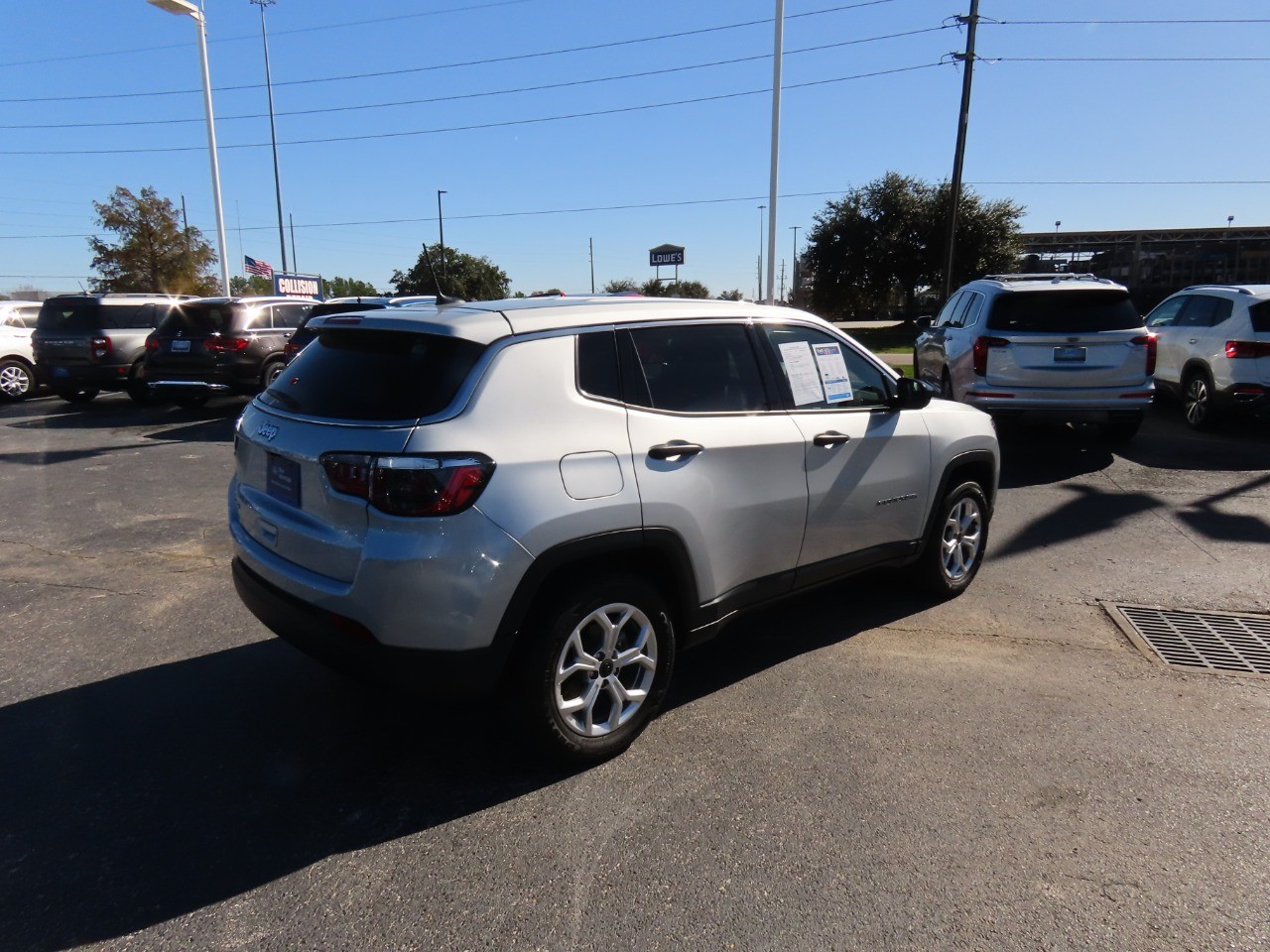 used 2025 Jeep Compass car, priced at $23,999