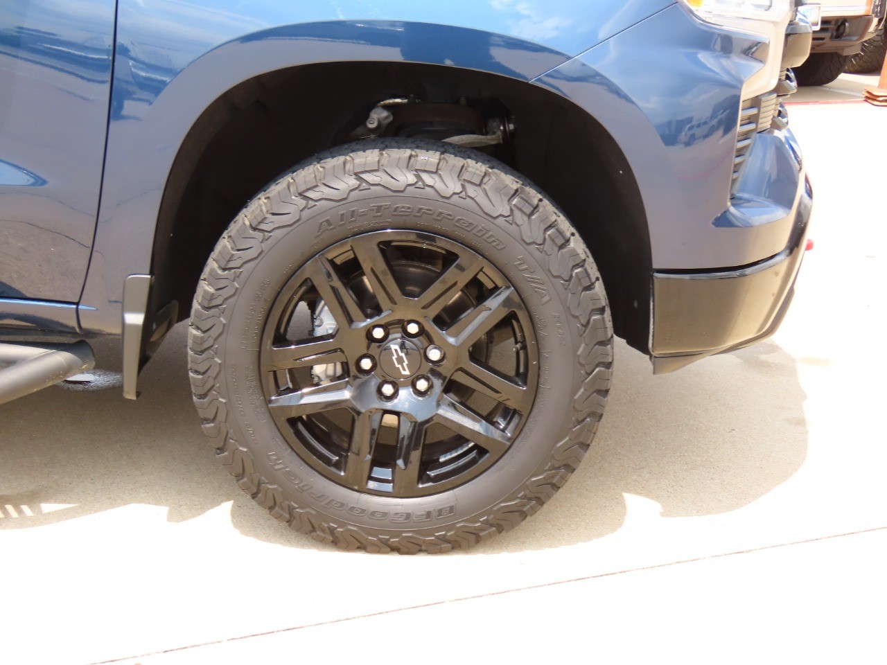 used 2022 Chevrolet Silverado 1500 car, priced at $40,999