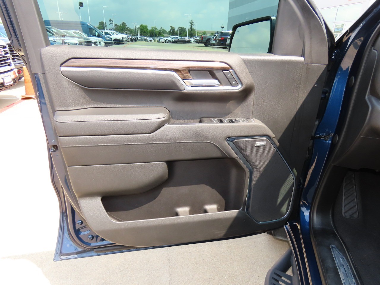 used 2022 Chevrolet Silverado 1500 car, priced at $40,999