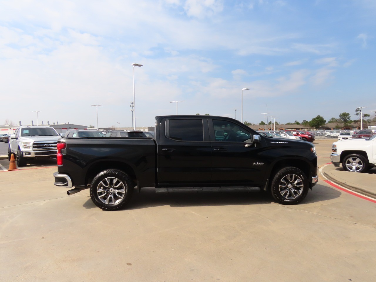 used 2019 Chevrolet Silverado 1500 car, priced at $25,999