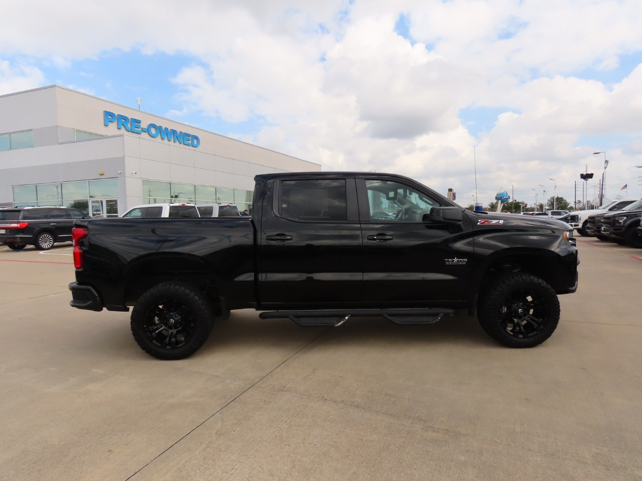 used 2021 Chevrolet Silverado 1500 car, priced at $32,999