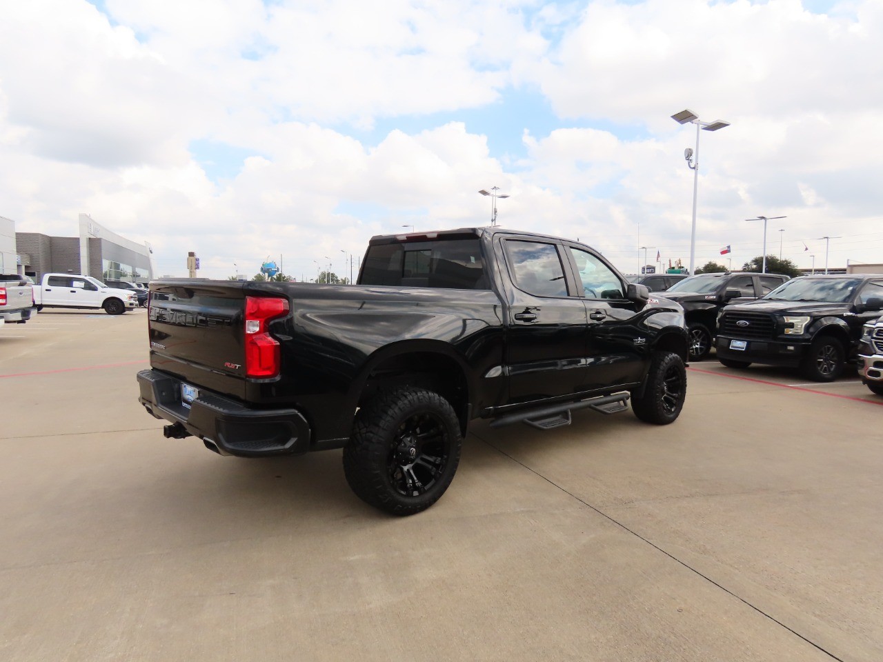 used 2021 Chevrolet Silverado 1500 car, priced at $32,999