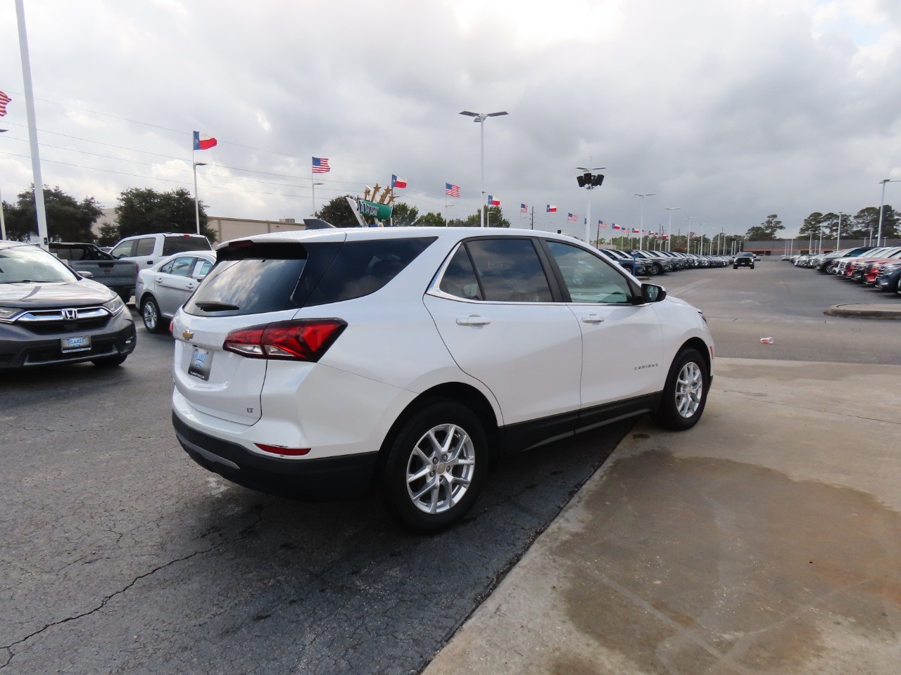 used 2022 Chevrolet Equinox car, priced at $23,999