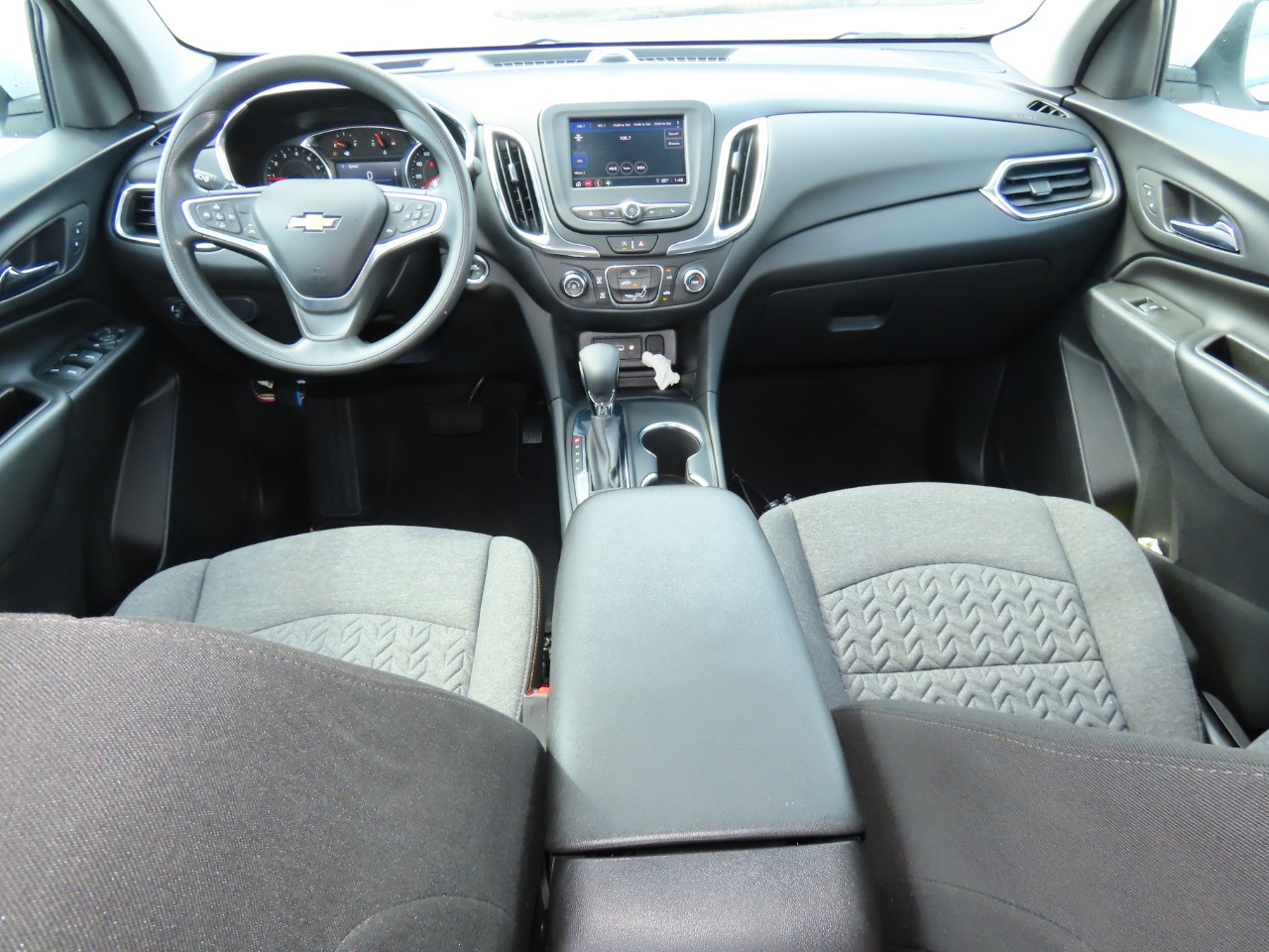 used 2022 Chevrolet Equinox car, priced at $23,999