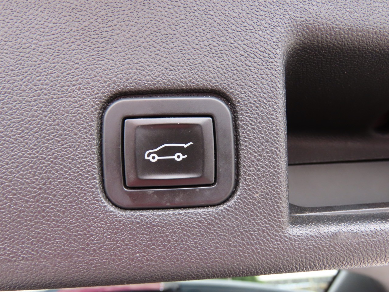 used 2019 Chevrolet Equinox car, priced at $20,999
