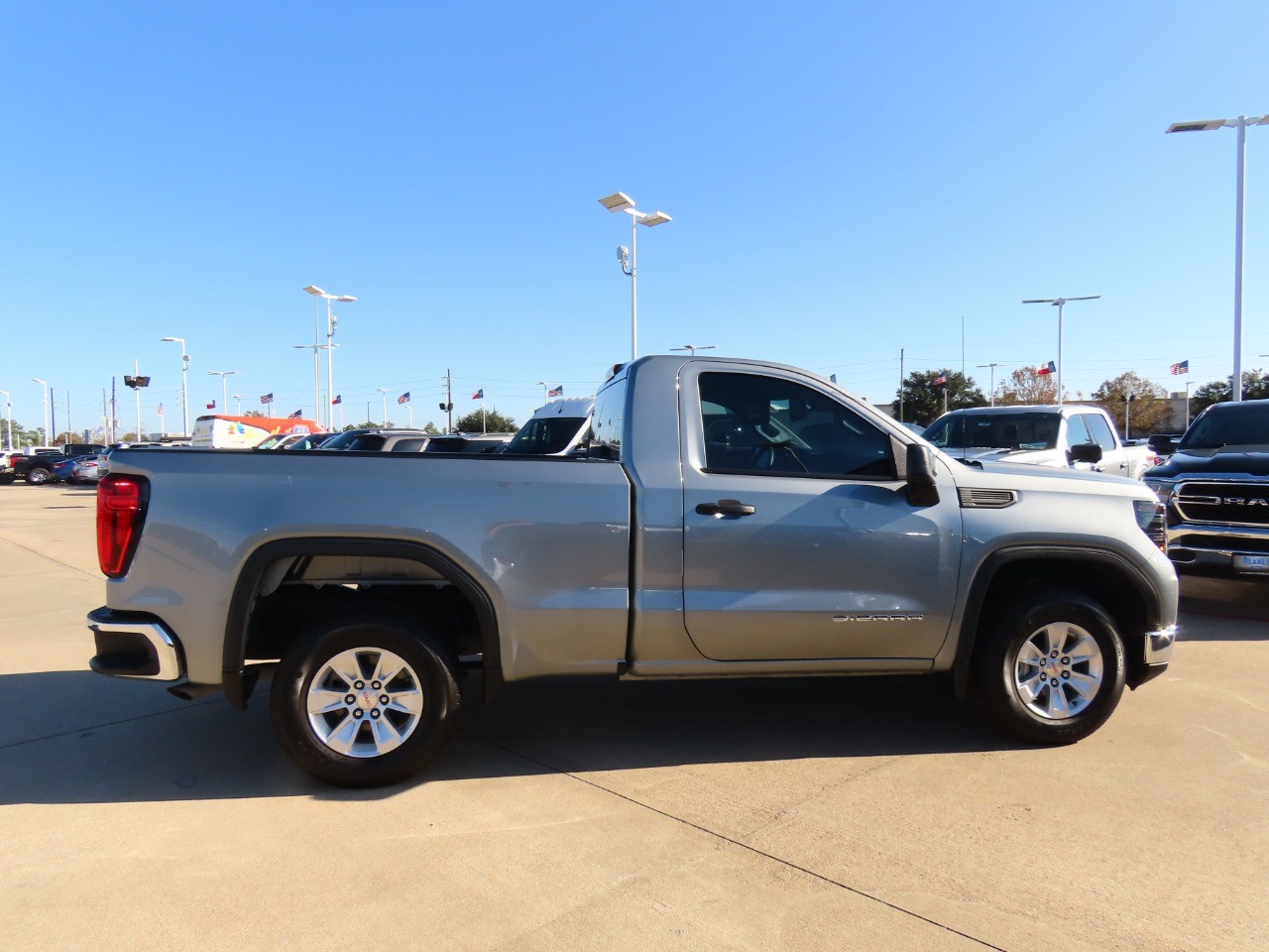 used 2024 GMC Sierra 1500 car, priced at $31,999