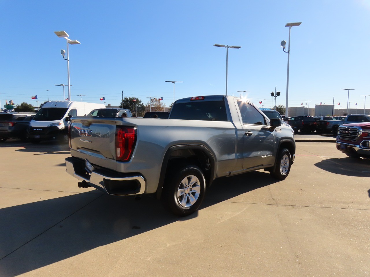 used 2024 GMC Sierra 1500 car, priced at $31,999