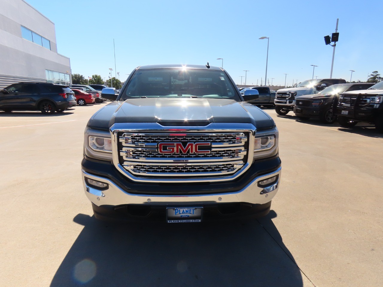 used 2018 GMC Sierra 1500 car, priced at $25,999