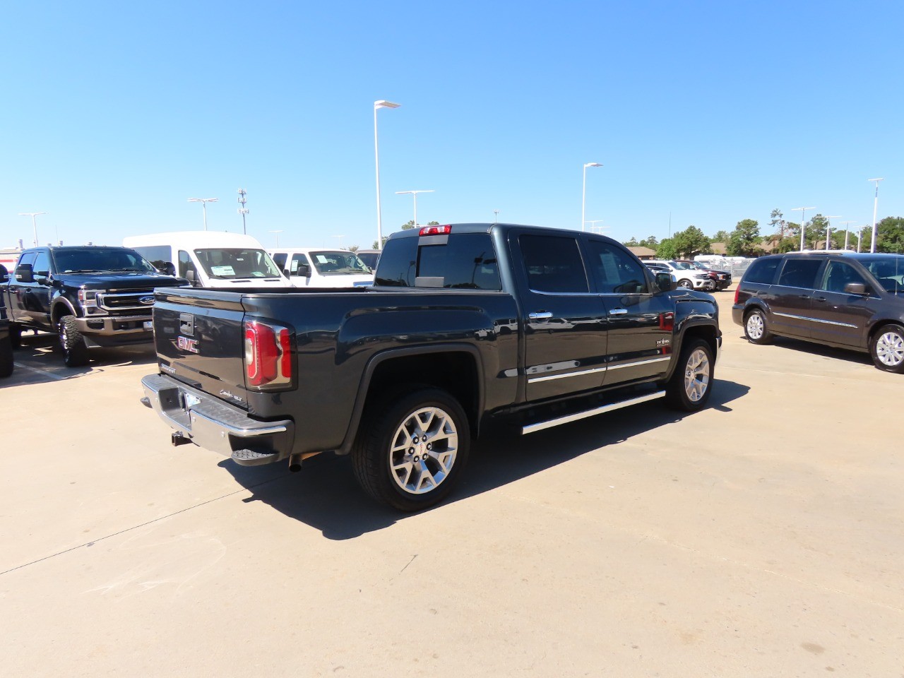 used 2018 GMC Sierra 1500 car, priced at $25,999