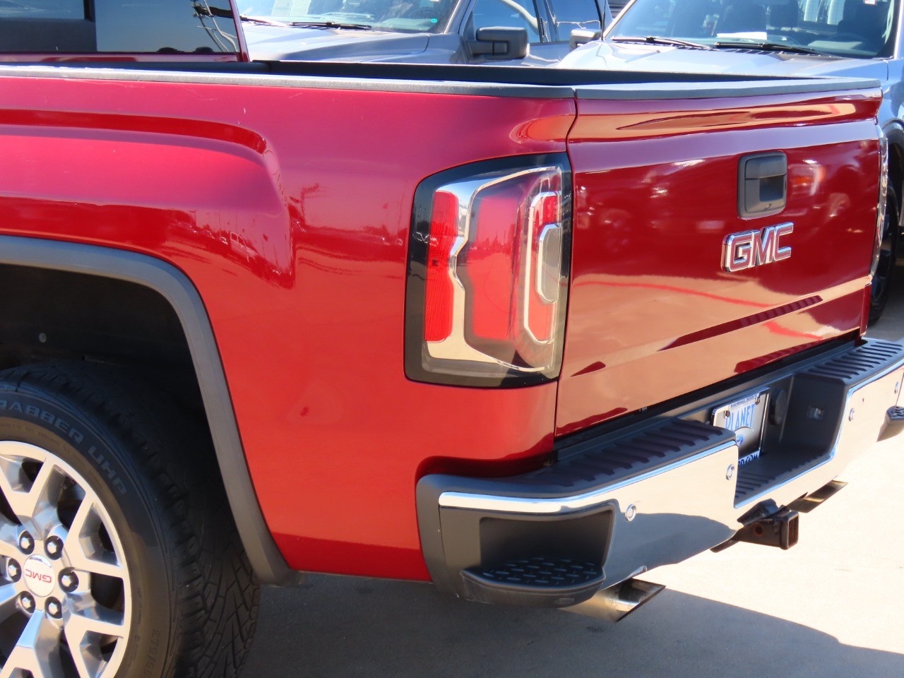 used 2018 GMC Sierra 1500 car, priced at $26,999