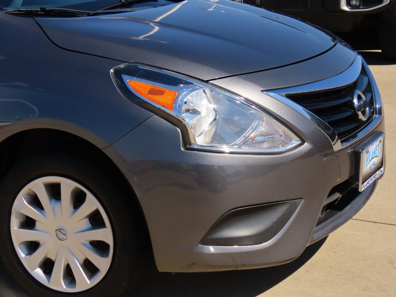 used 2019 Nissan Versa Sedan car