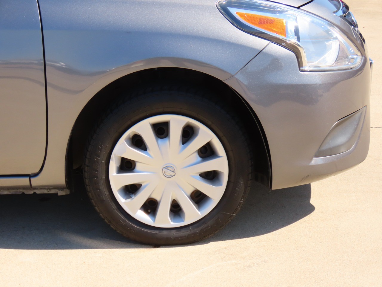 used 2019 Nissan Versa Sedan car