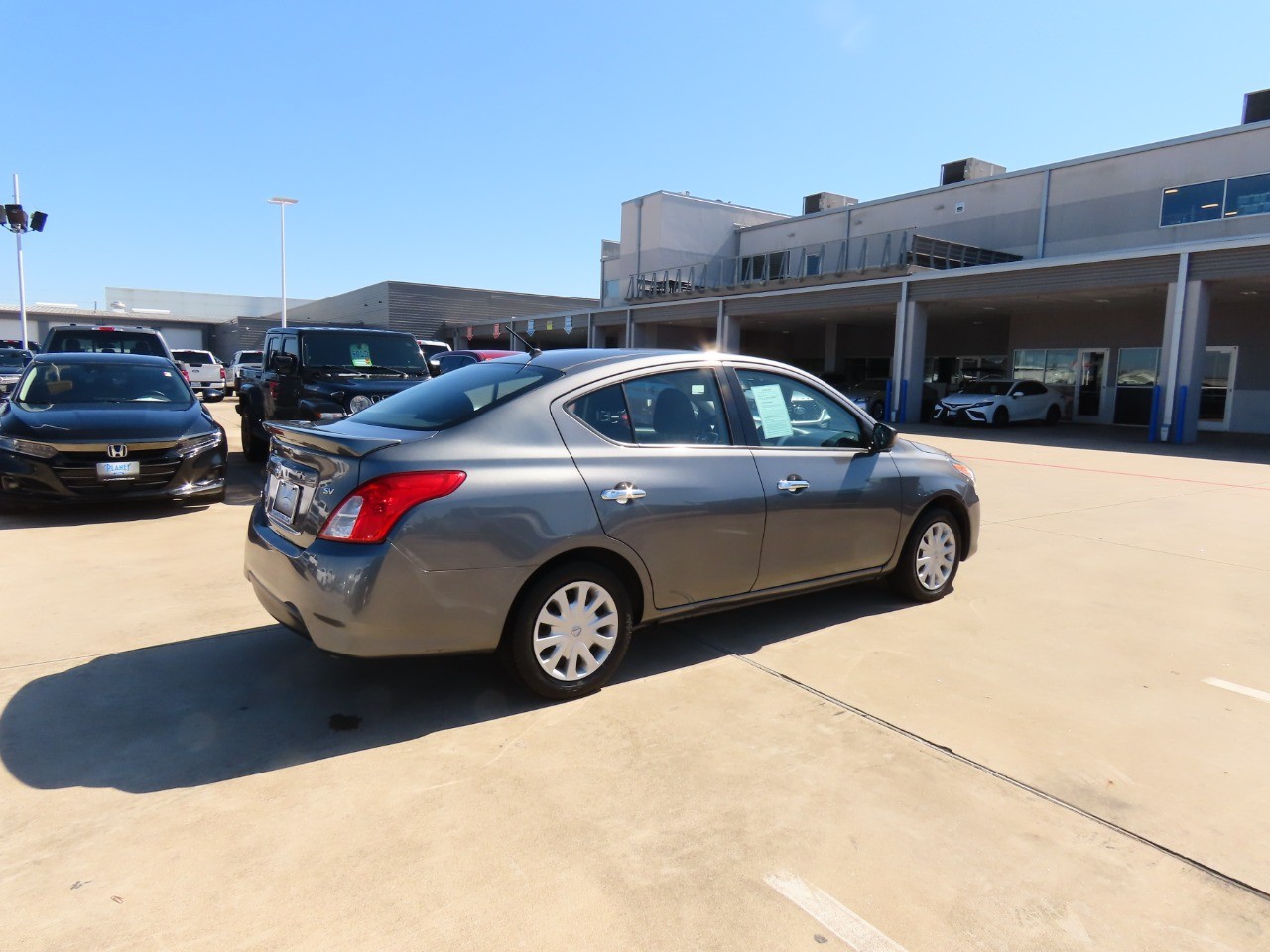 used 2019 Nissan Versa Sedan car