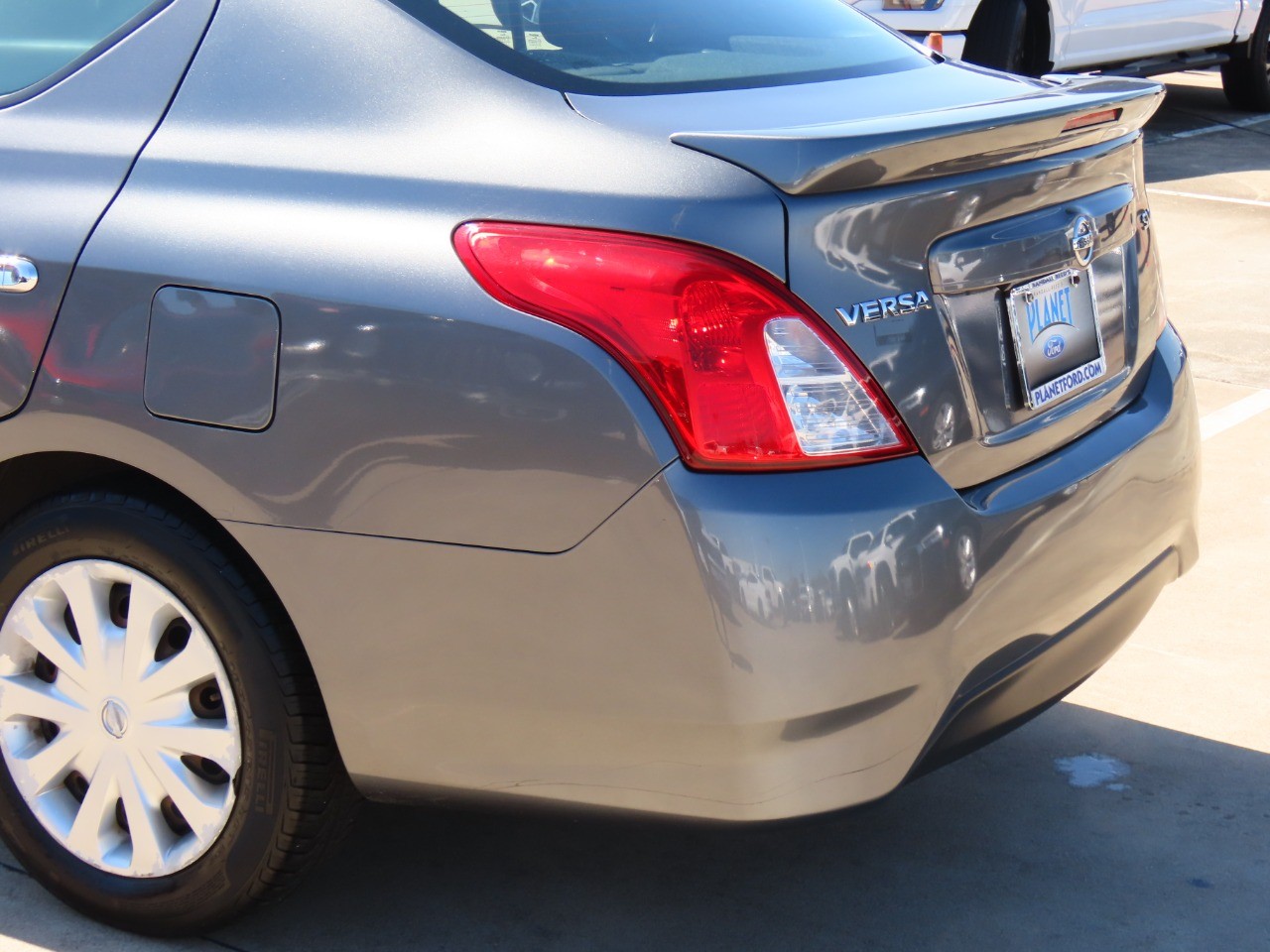 used 2019 Nissan Versa Sedan car