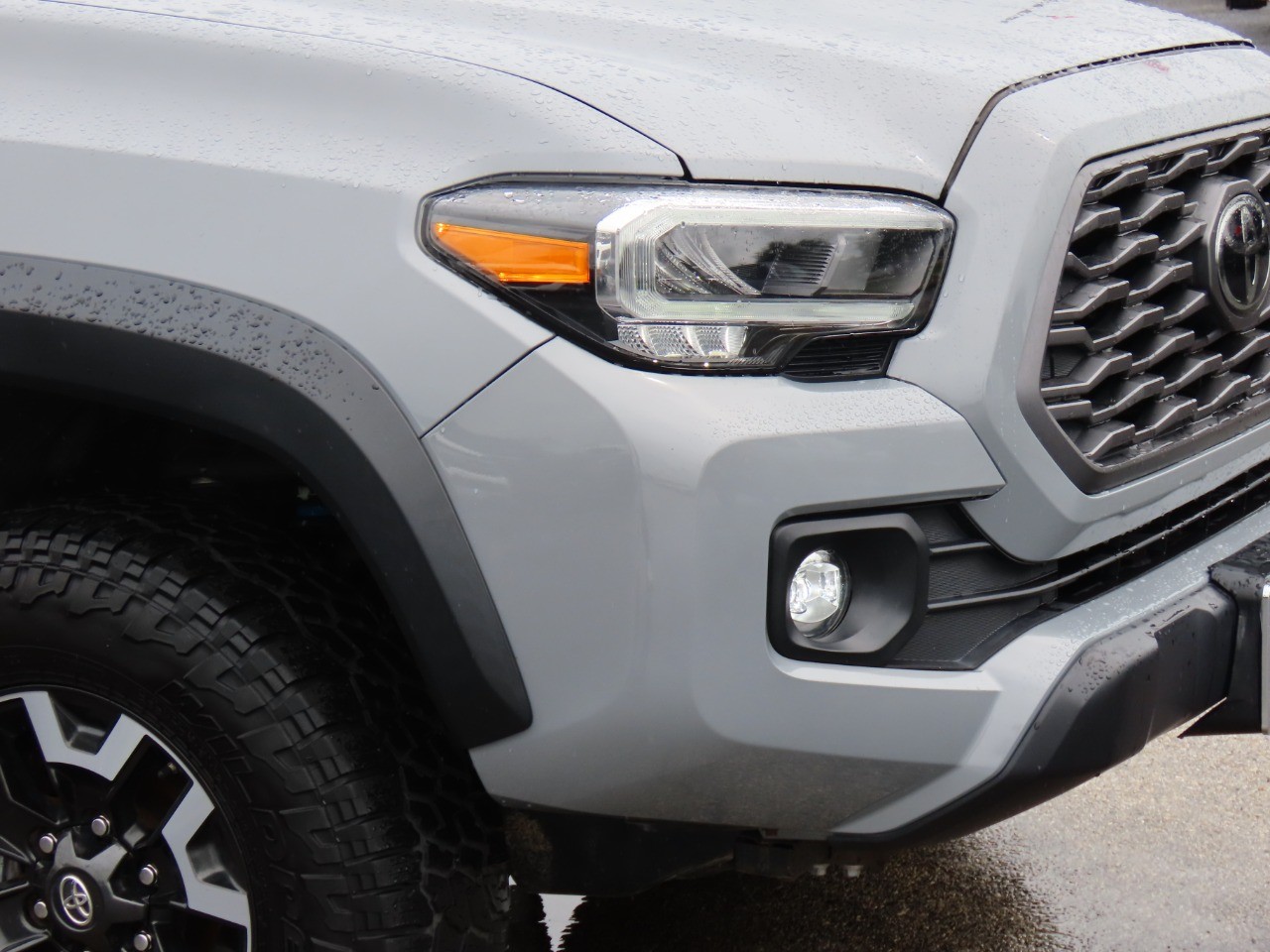 used 2020 Toyota Tacoma 4WD car, priced at $32,999