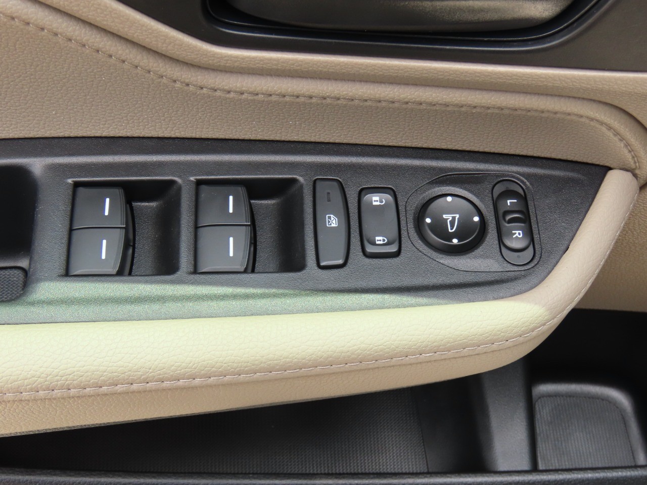 used 2021 Honda Odyssey car, priced at $27,999