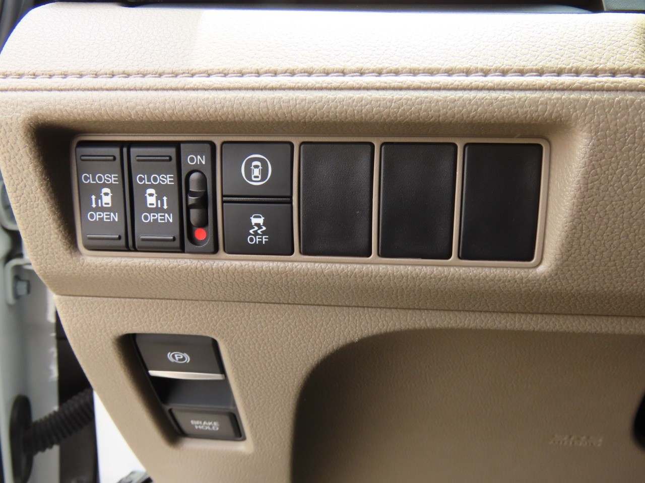 used 2021 Honda Odyssey car, priced at $27,999