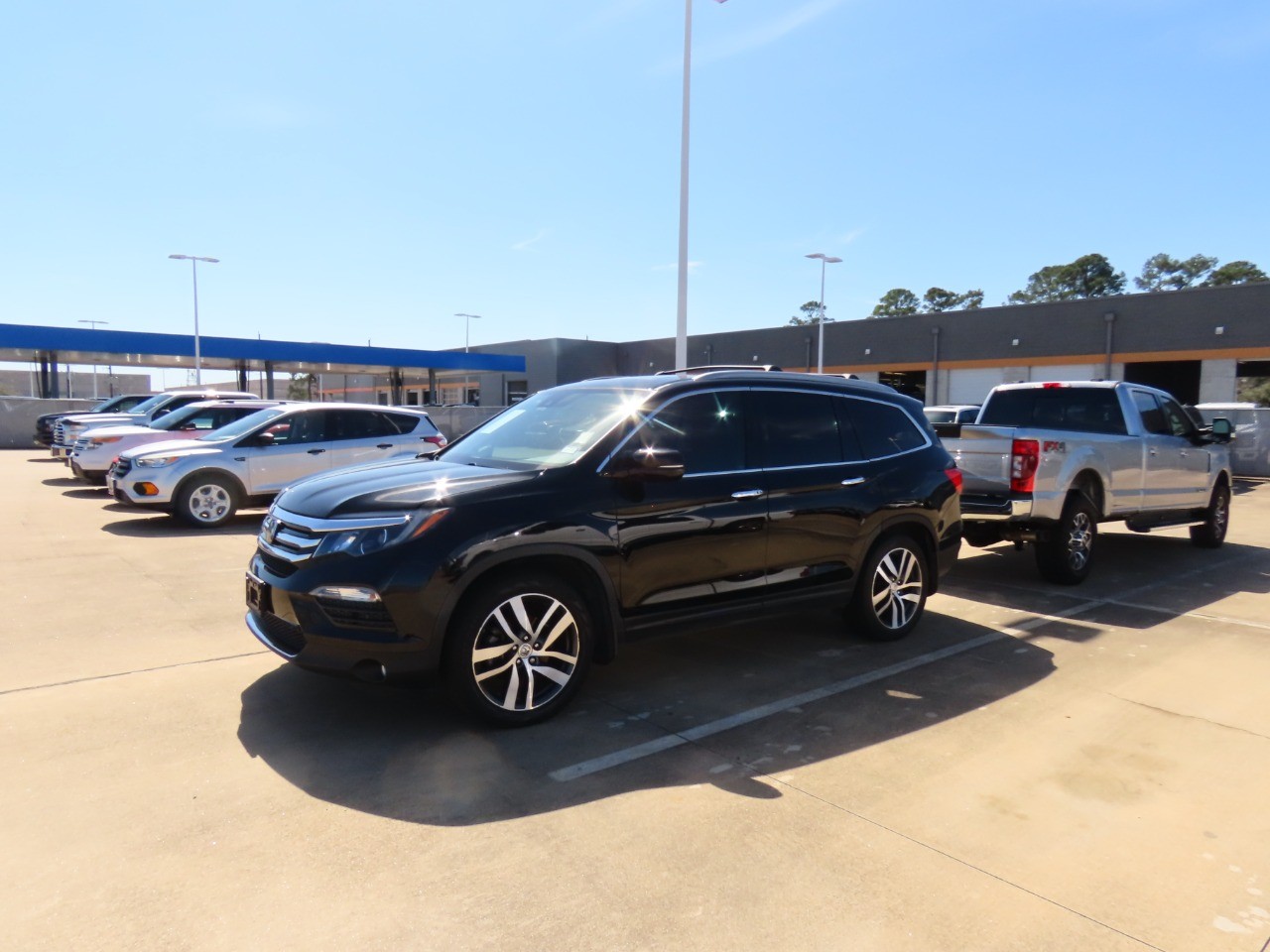 used 2017 Honda Pilot car