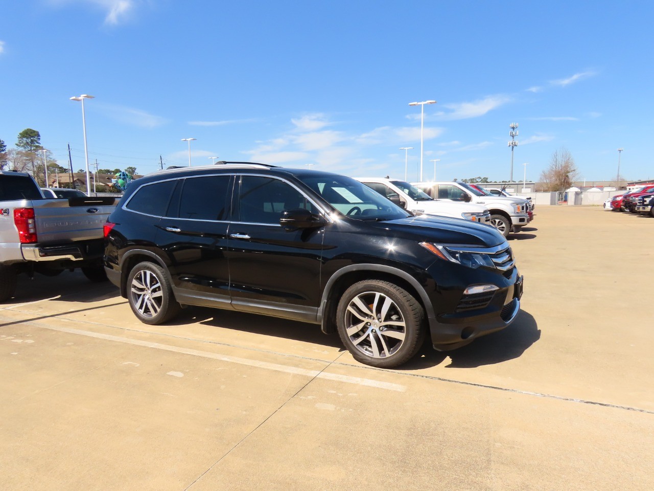 used 2017 Honda Pilot car