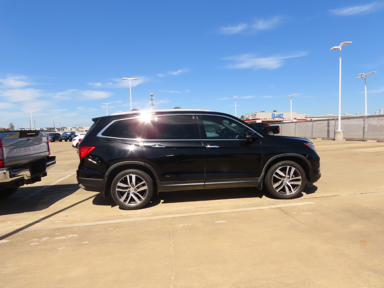 used 2017 Honda Pilot car