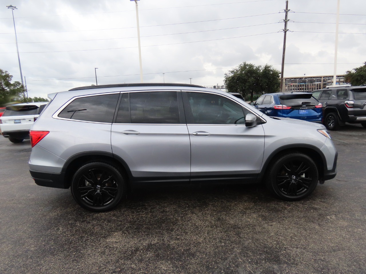 used 2022 Honda Pilot car, priced at $31,999